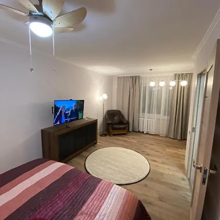 Apartament прелестное жильё у Akropole, бесплатная парковка. *