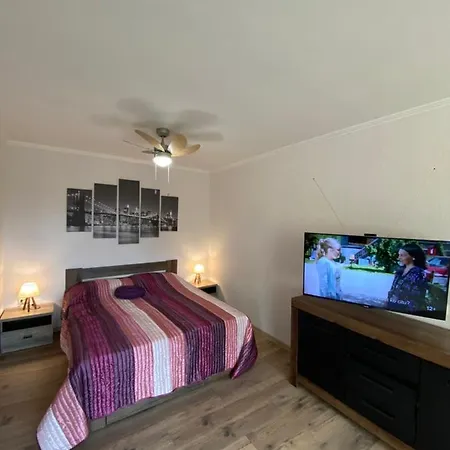 Apartament прелестное жильё у Akropole, бесплатная парковка. Ryga